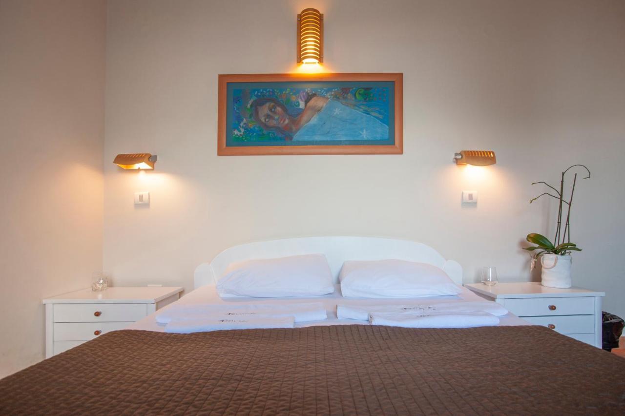 Apartments And Rooms Teona Budva Bagian luar foto