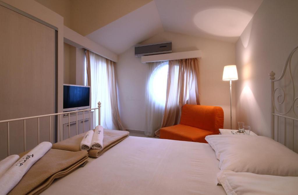 Apartments And Rooms Teona Budva Ruang foto
